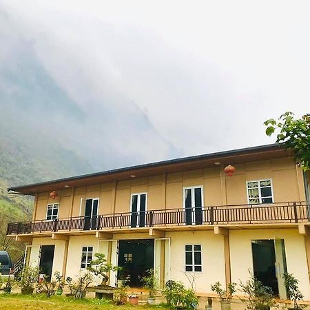 Diem Dung Chan Can Ty Ha Giang Exterior foto